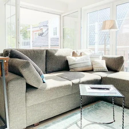 La Apartment *